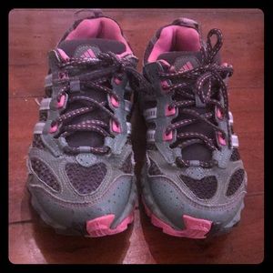 GUC Adidas Kanadia TR girls sneakers